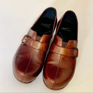 DANSKO Tamara Brown Leather Clogs 9.5 (39)